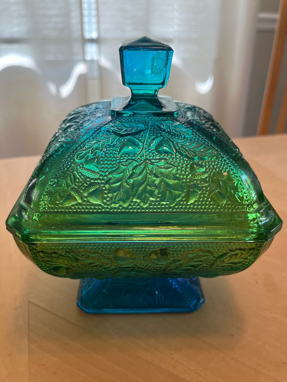 Vintage Jeanette Glass Embossed Glass Covered Pedestal Dish in Blue Green Ombre - Picture 14 of 15